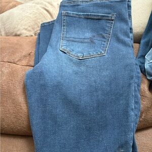 Women’s American Eagle Jeans